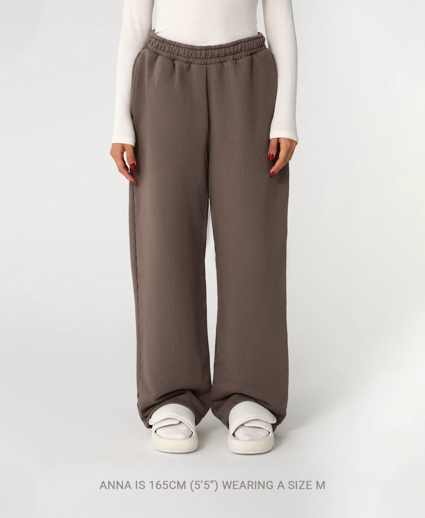 600 GSM 'Olive' Straight-leg Pants