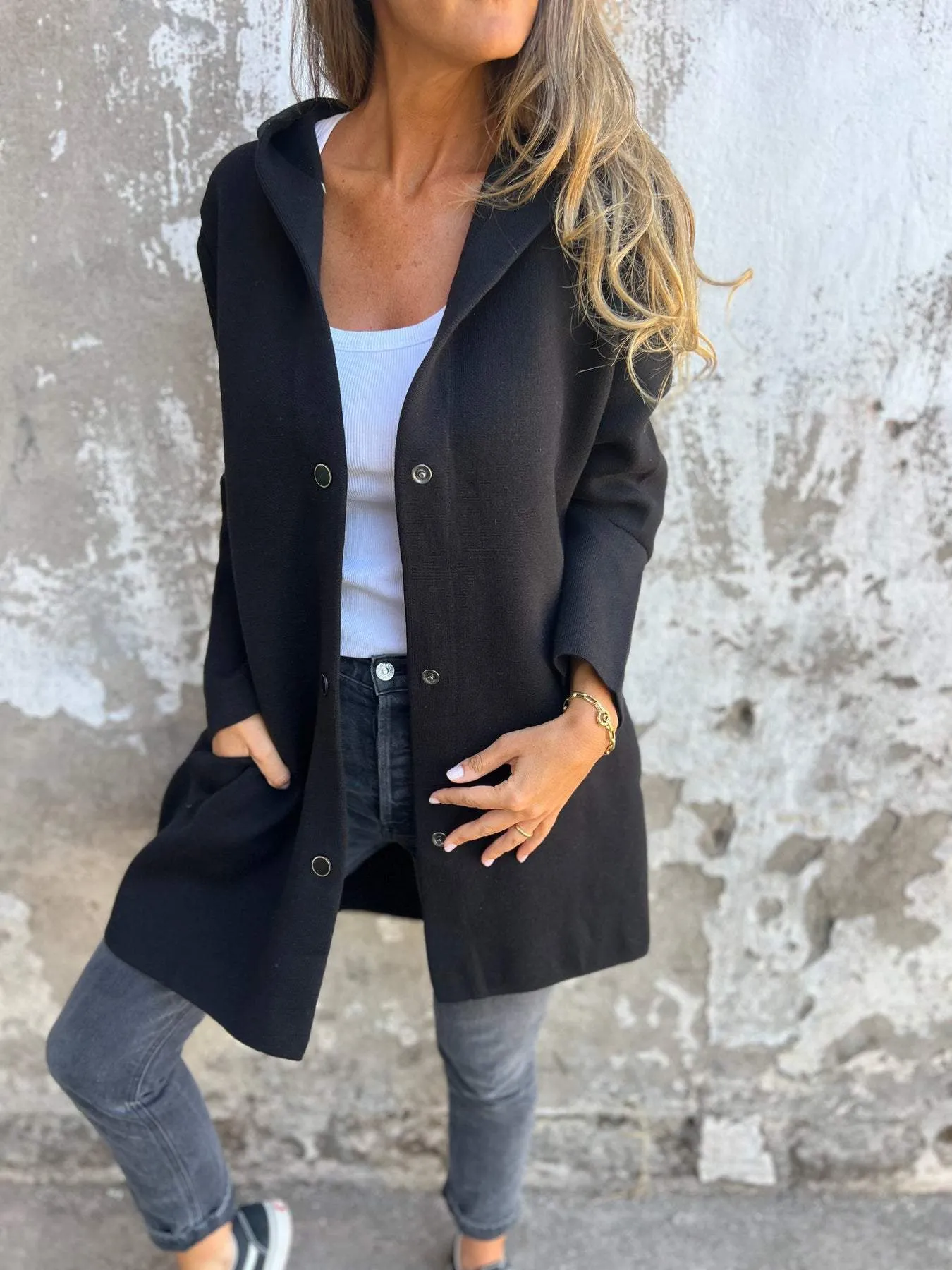 Adriana | Cardigan with Buttons and Hood