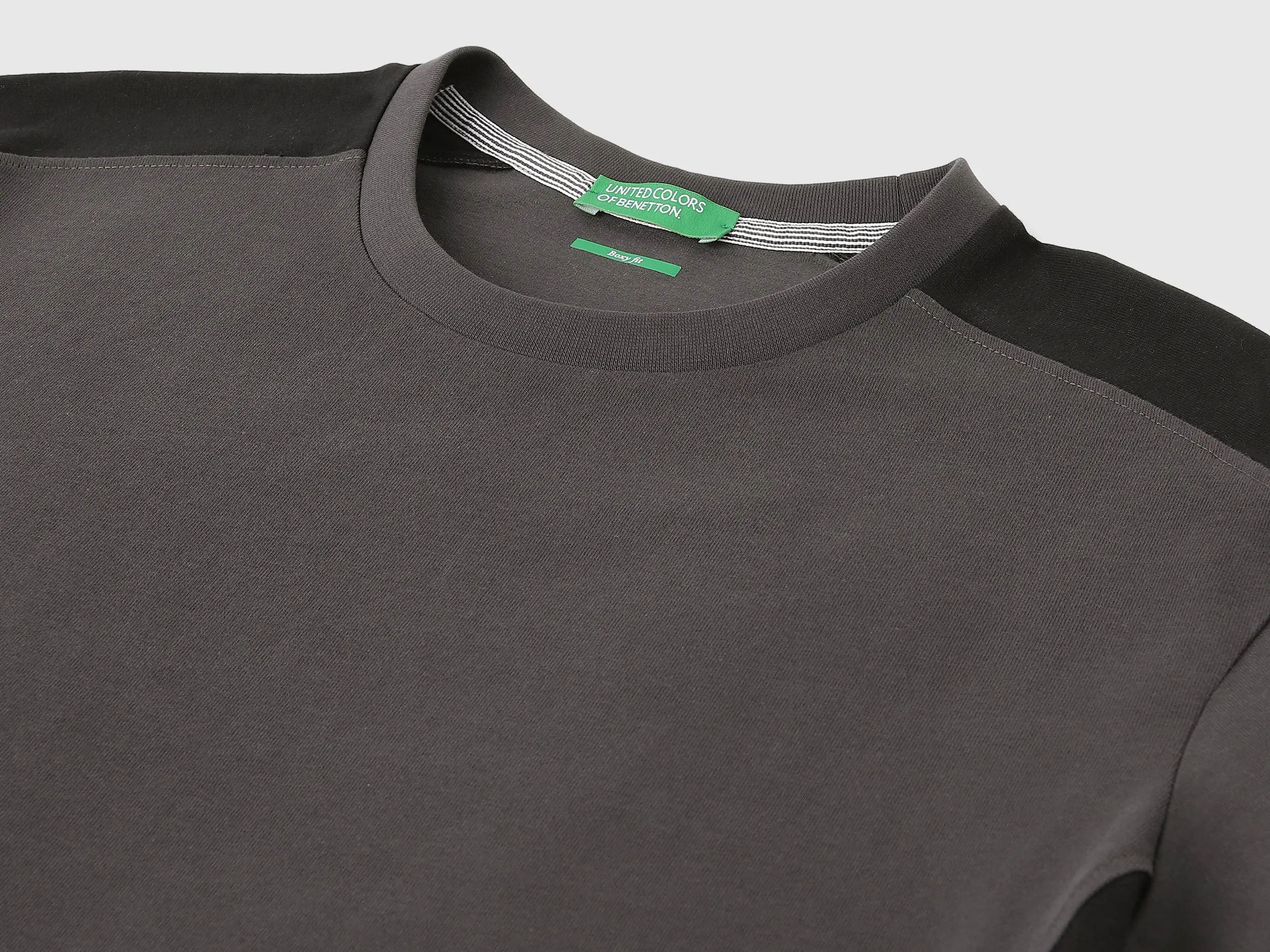 Boxy Fit Round Neck Color Block T-shirts