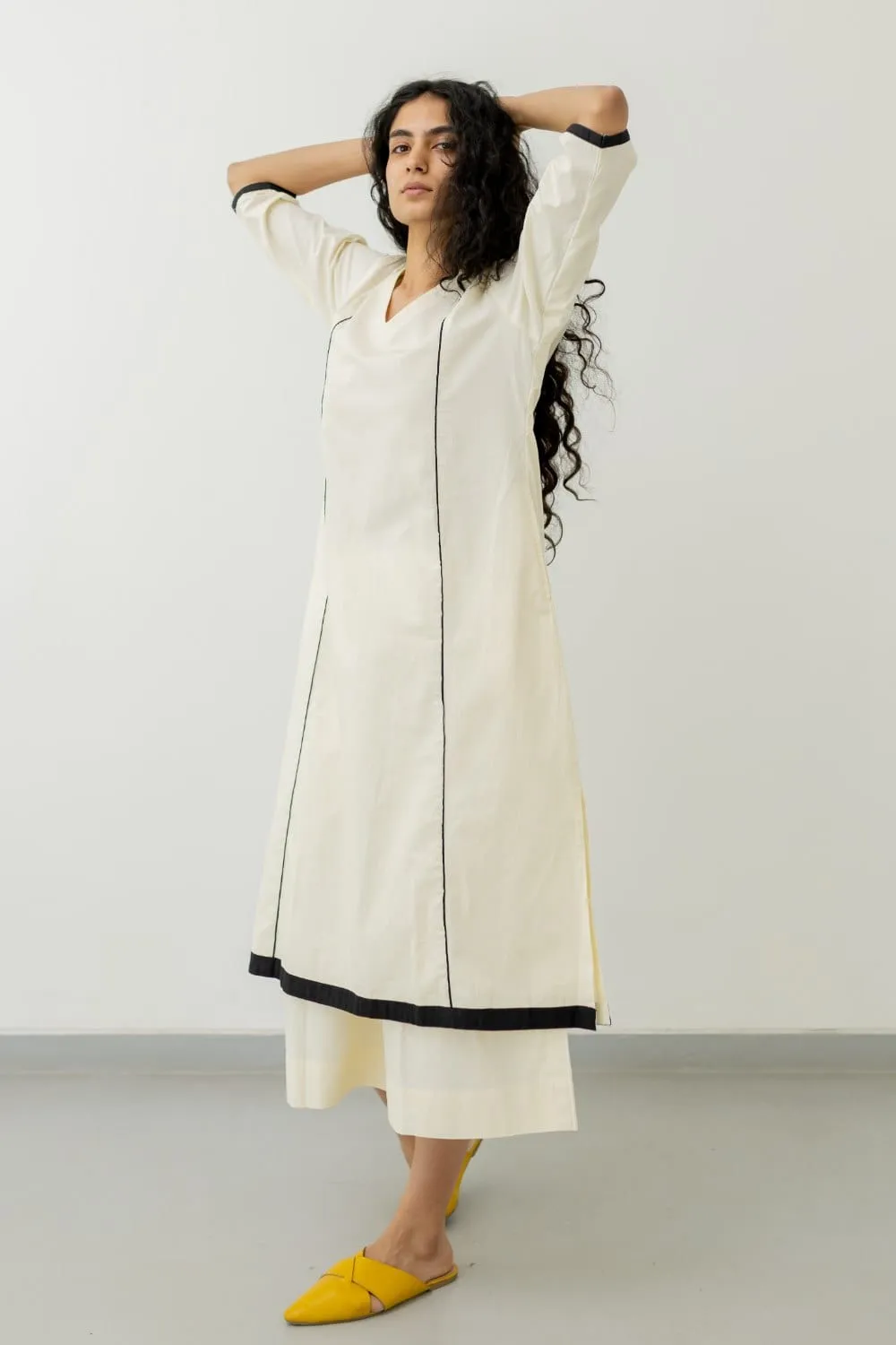Chalk and Coal Kurta with pants