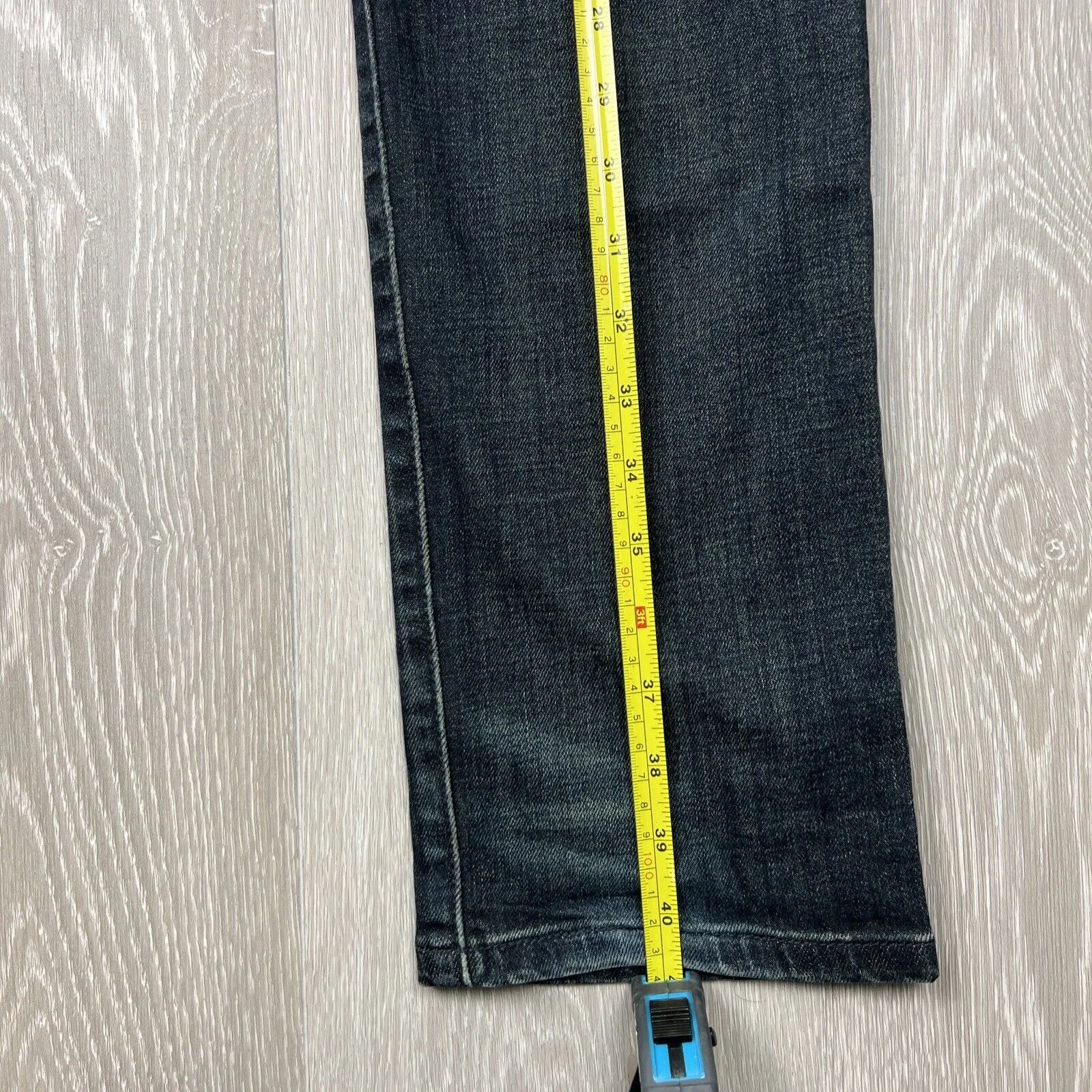 Levi’s 513 Skinny Dark Blue Denim Jeans Size 32 X 32