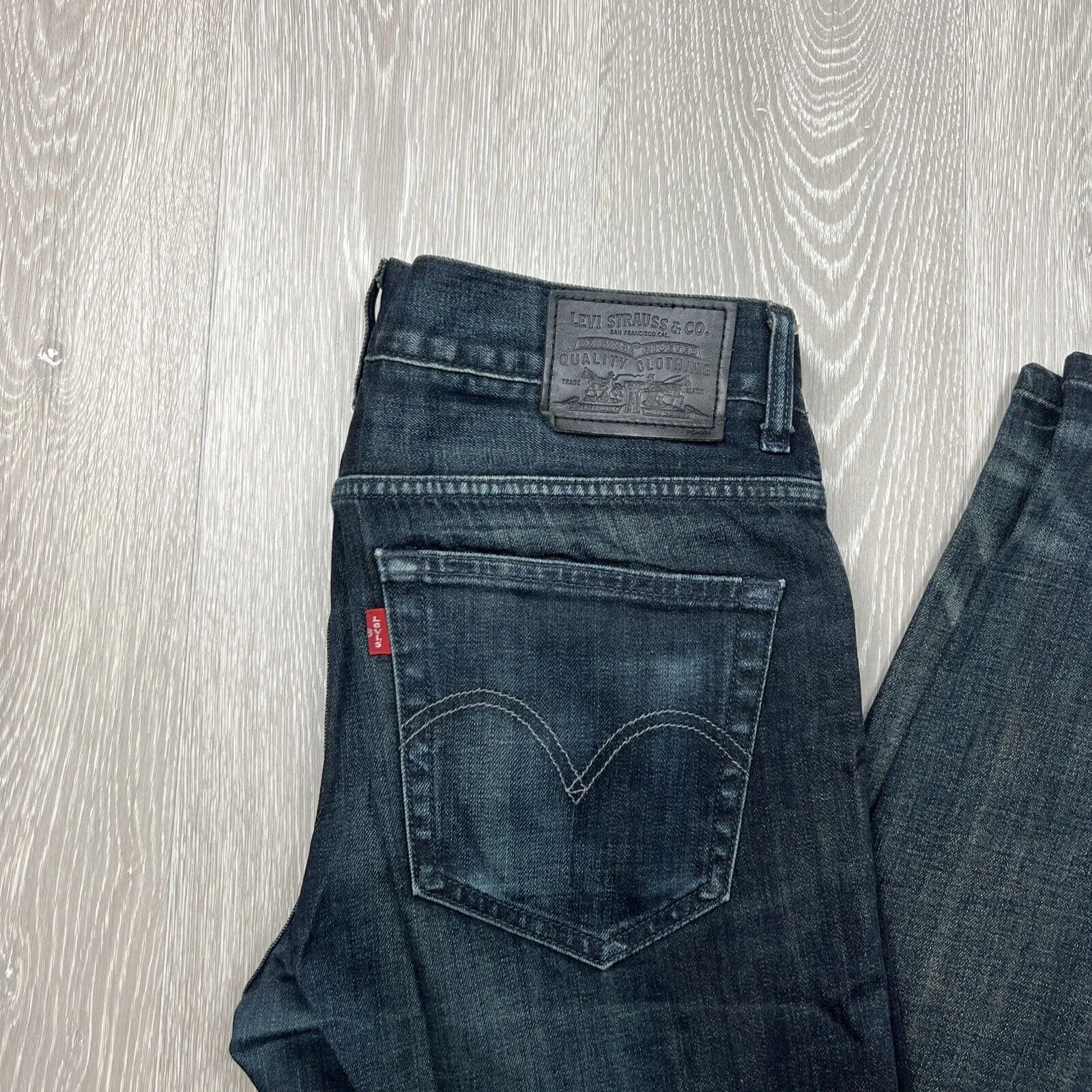 Levi’s 513 Skinny Dark Blue Denim Jeans Size 32 X 32