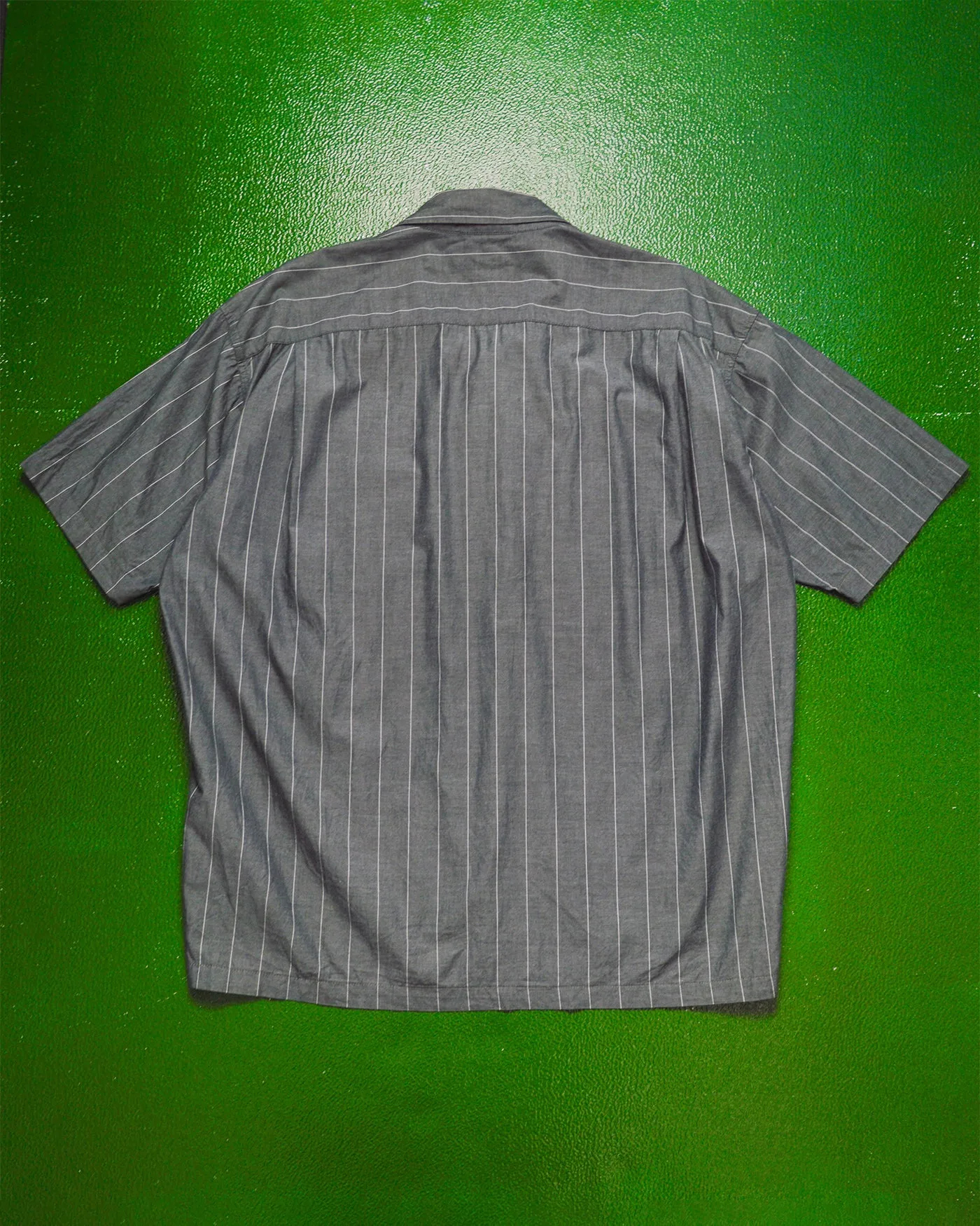 Pinstriped Grey Boxy S-S Link Shirt (~L~)