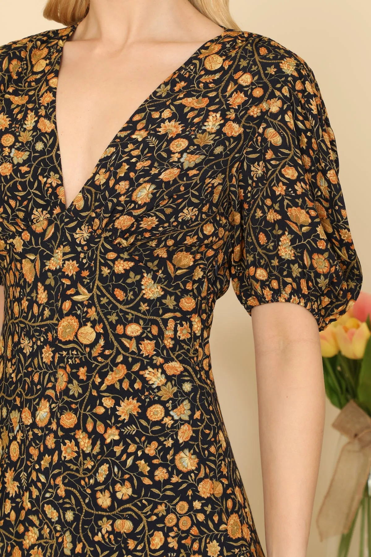 Puff Sleeve V-Neck Floral Dress