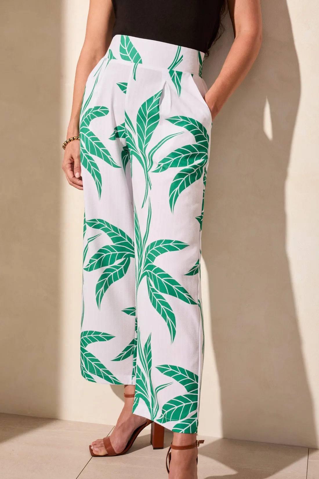 Pull On Ankle Pants w/ Pleats - Kelly/White Floral
