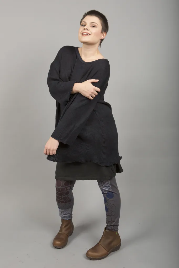 Simple Pullover Hand Dyed Sweater Blacken-Blue Fish Clothing