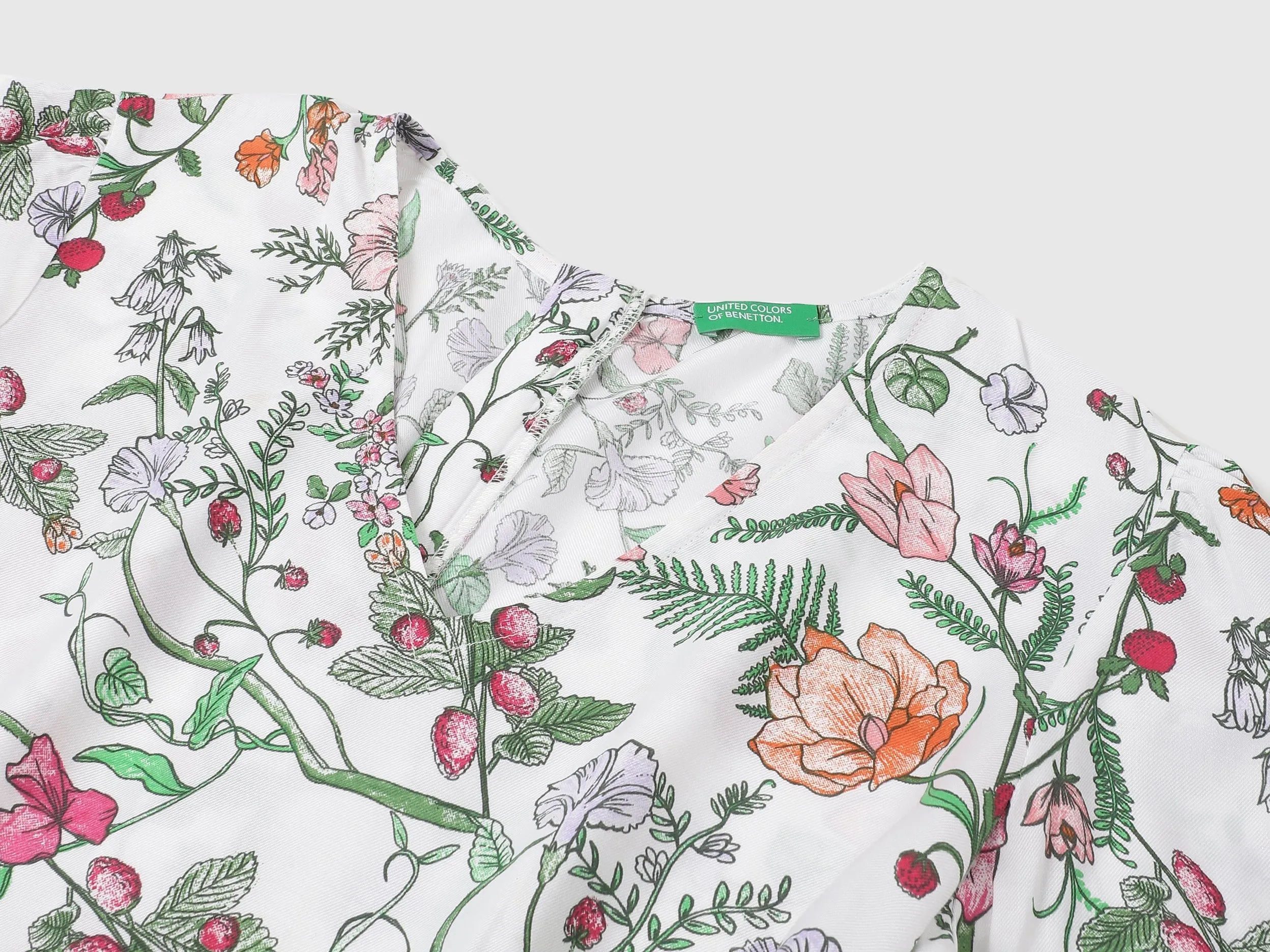V-Neck Floral Print Dresses